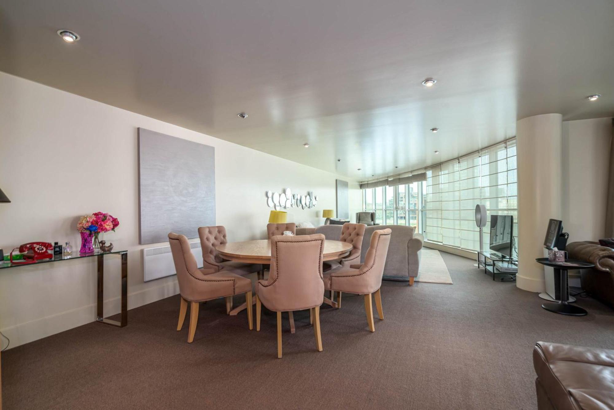 Fabulous 3 Bed Apartment In Vauxhall لندن المظهر الخارجي الصورة
